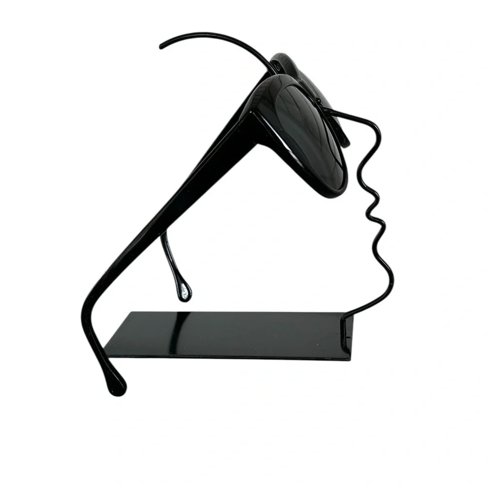 Crescent‎ Black Sunglasses Elegant Design